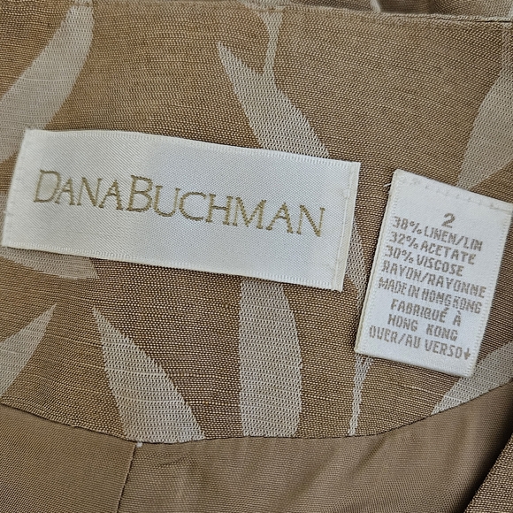 Dana Buchman Tan Leaf Print Button Down Vest - Picture 4 of 4